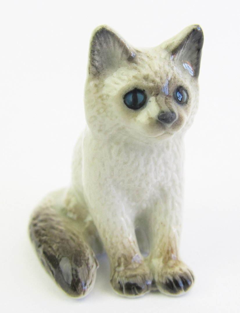 ragdoll figurine